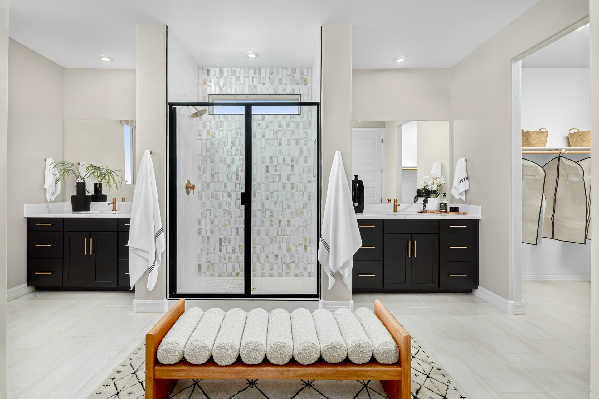 c274bce8-bfba-47de-b10f-7090656ab7c0