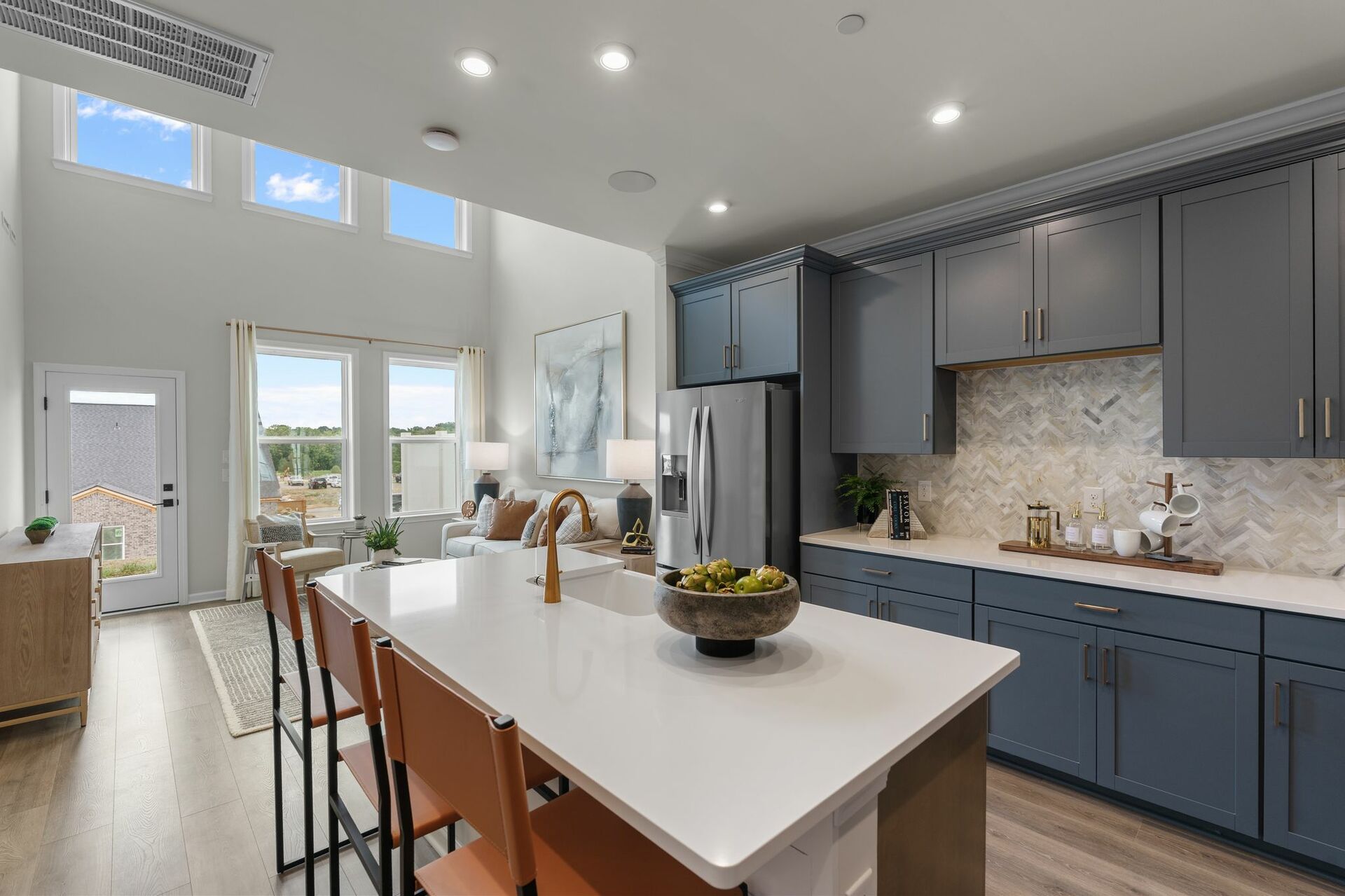 c39fa40e-e087-415f-8bcc-42ac3a518e87