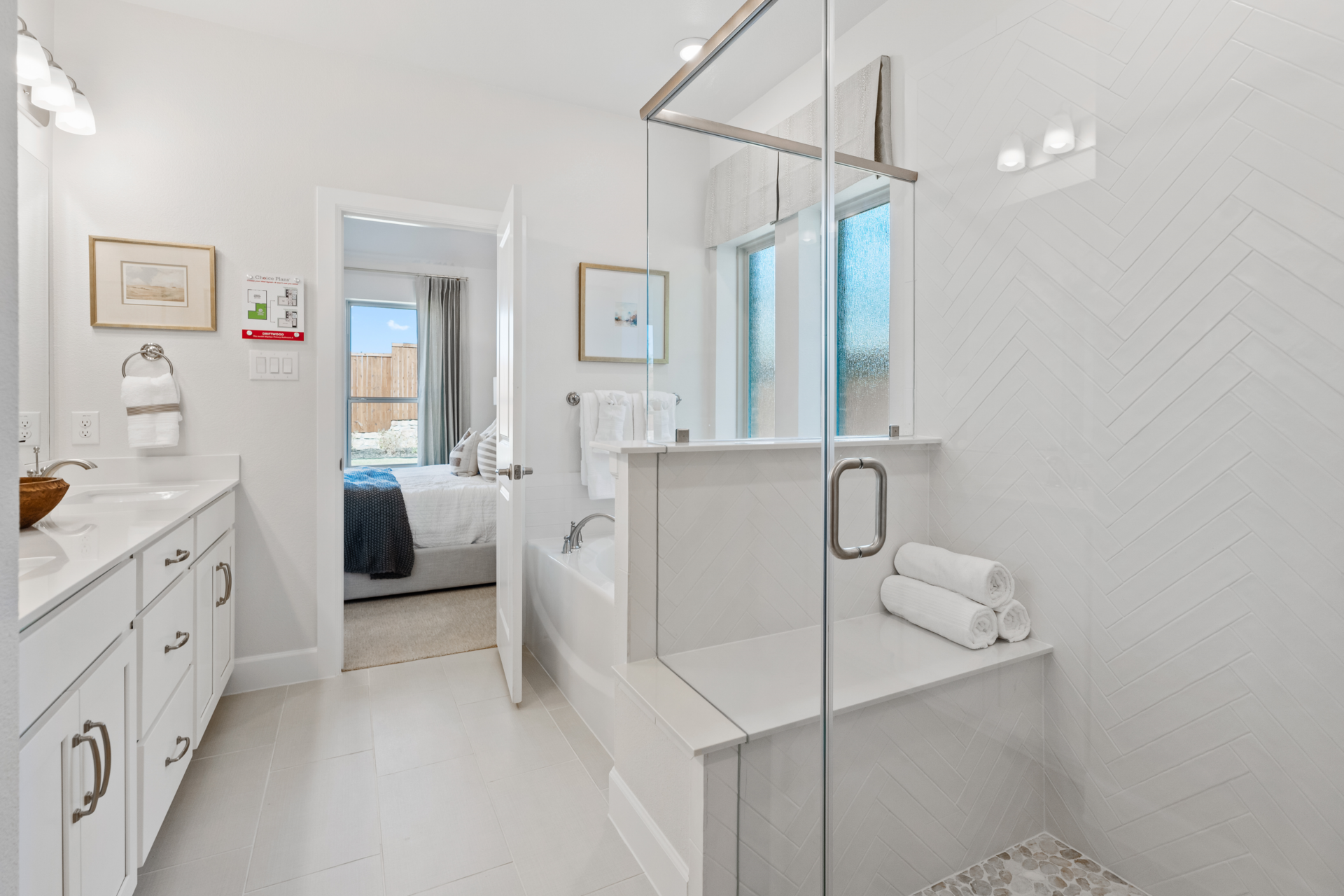 c7bca454-0b2d-49e8-8adb-f5b47548a666