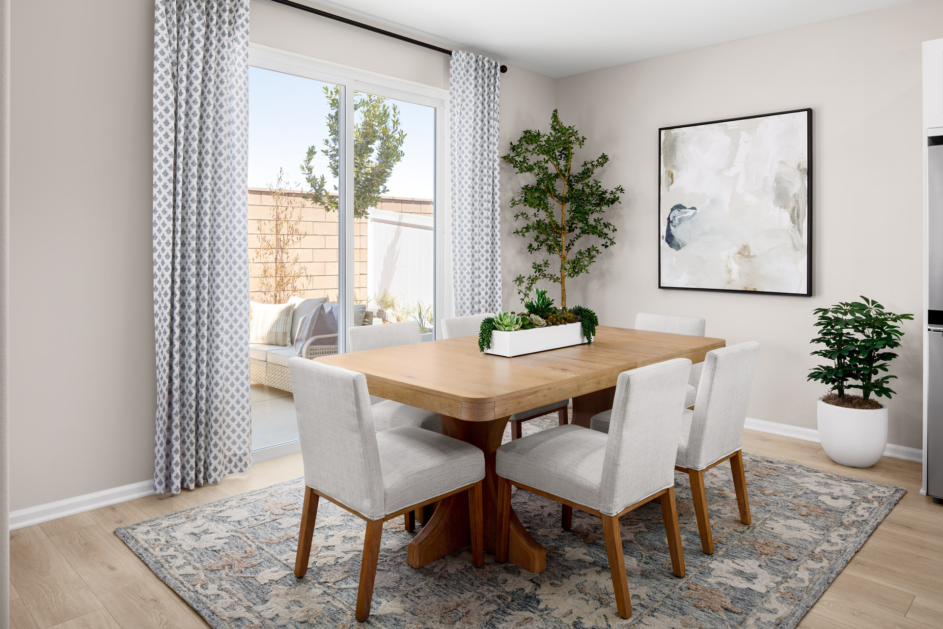 dbc8c825-45c2-4b6b-89c5-7e1ee7bfcb03