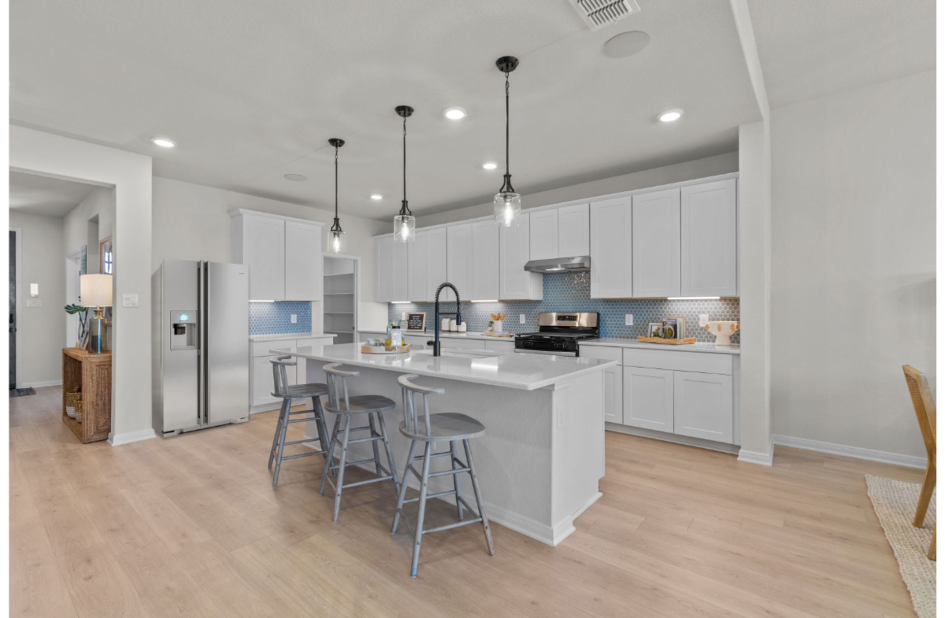 e8e8b762-9228-423c-9eb3-51e102dbcb65