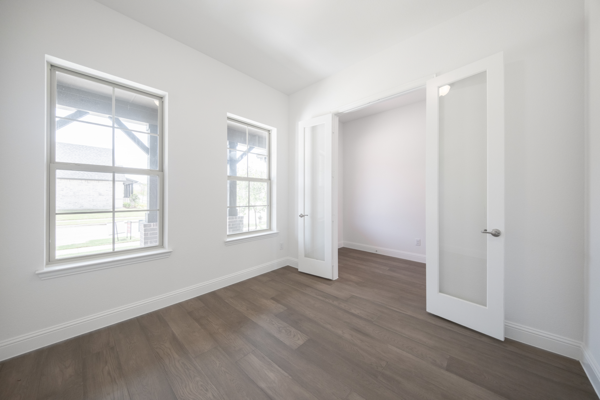 e9309425-3bd3-4e33-ab96-0a7db43a394e