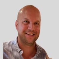 Headshot of Oliver Jones