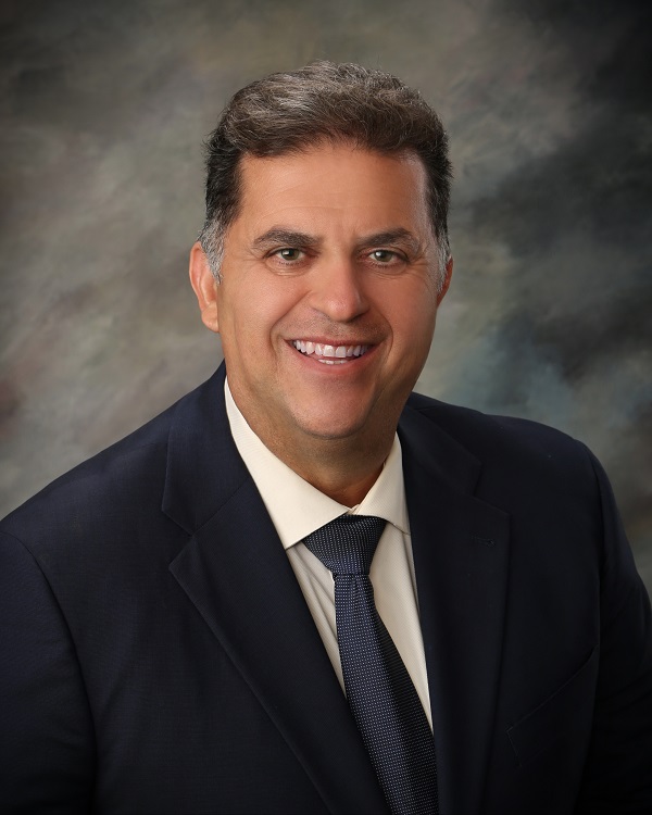 Hovik Shahinian, Branch Manager photo