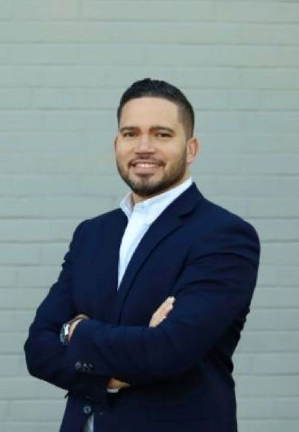 Hector Perez, Branch Manager photo
