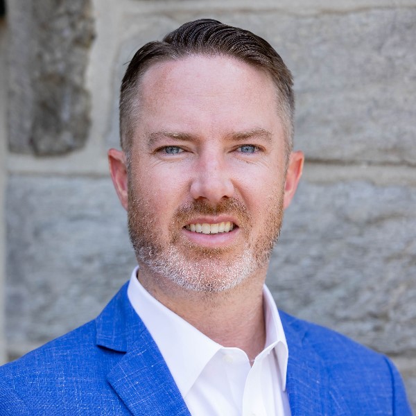 Dan Brown, Branch Manager photo