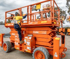 5 tips for using a scissor lift safely