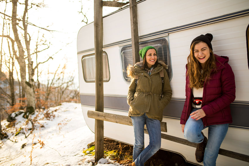 Ko se sezon zaključi, je čas za temeljito pripravi počitniške prikolice na zimovanje.